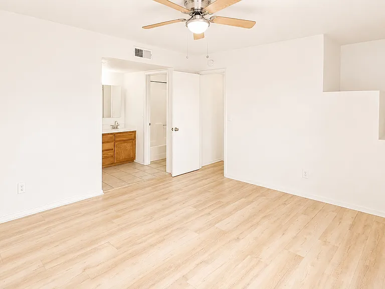 6228 E Greenway St #101 — Photo 9