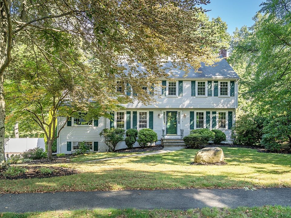 1st image of 8 Barry Dr