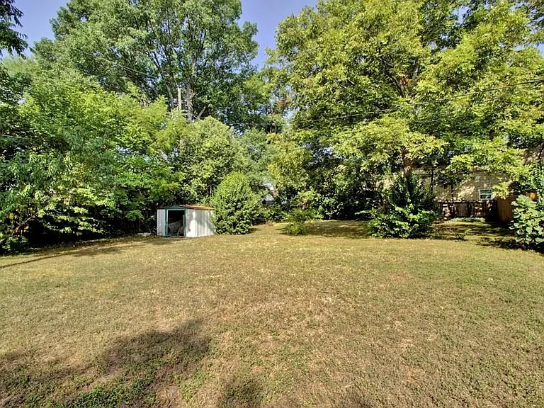 611 Nelray Blvd #A — Photo 54