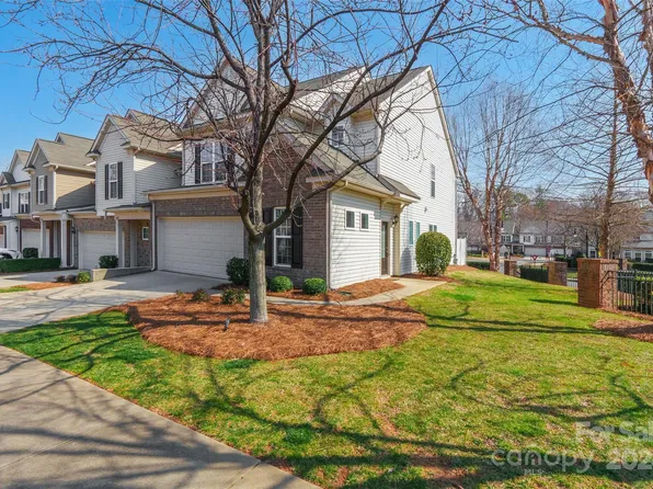 6421 Union Station Ct, Charlotte, NC 28210