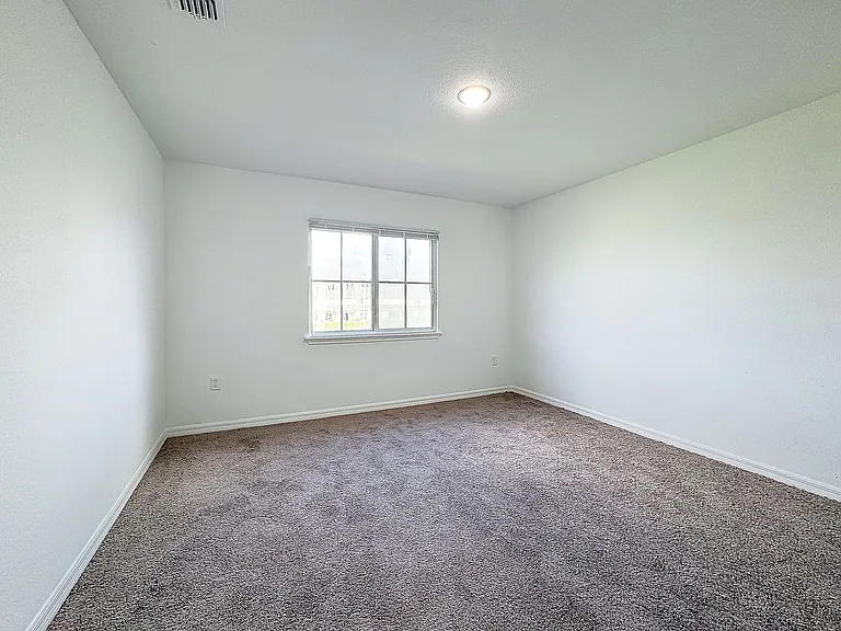 1748 Barton Towne Cir — Photo 35