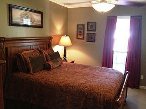 5th image of 429 Lakeover Dr W