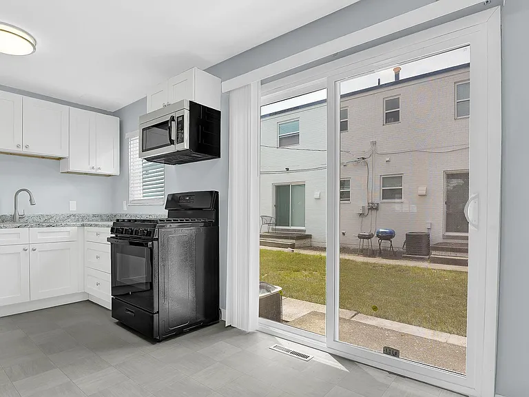 Townhomes at Andrus — Photo 25