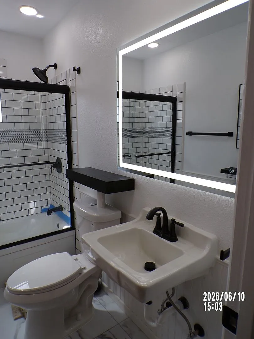 325 SE Bridgeway Ave Corvallis OR *Move In Special* — Photo 3