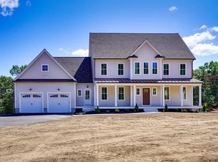 271 Pleasant St, Franklin, MA 02038