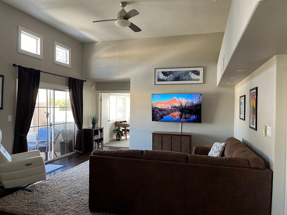 High ceilings and lots of light.