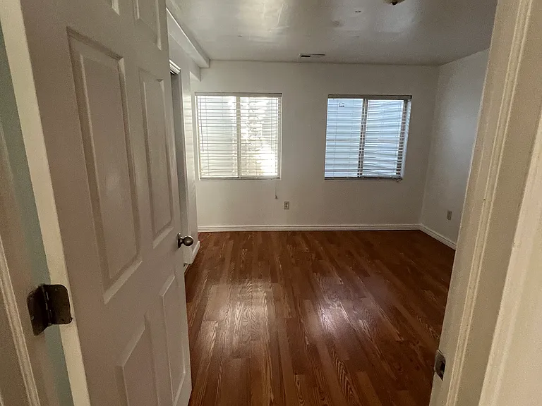 4234 W Lake Bridge Dr — Photo 18