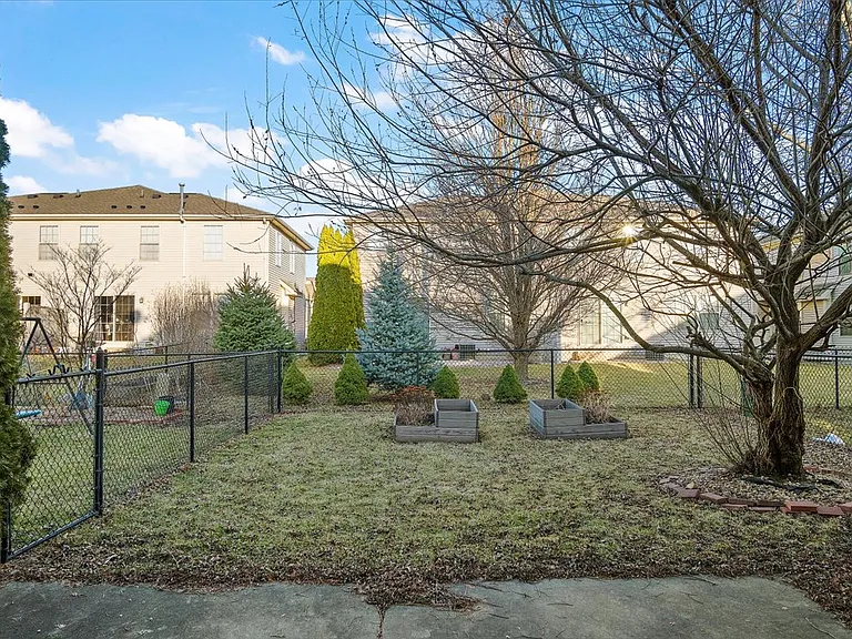 1200 Heron Dr — Photo 33