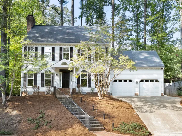 2204 Meade Ln, Durham, NC 27707