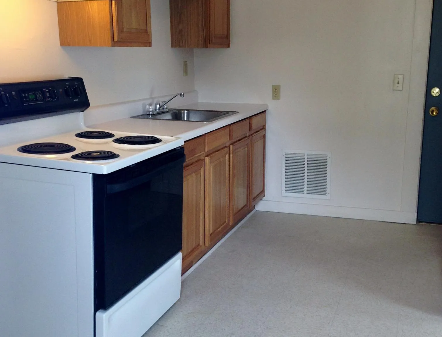 1 bed, 600 sqft, $1,075 — Photo 2