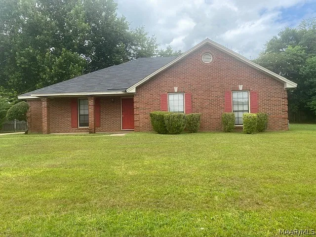 2313 Cedarwood Ln — Photo 1