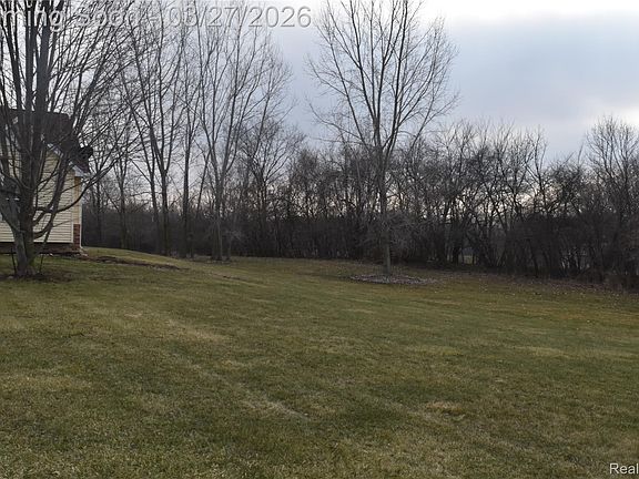 3rd image of 6619 Fisher Rd