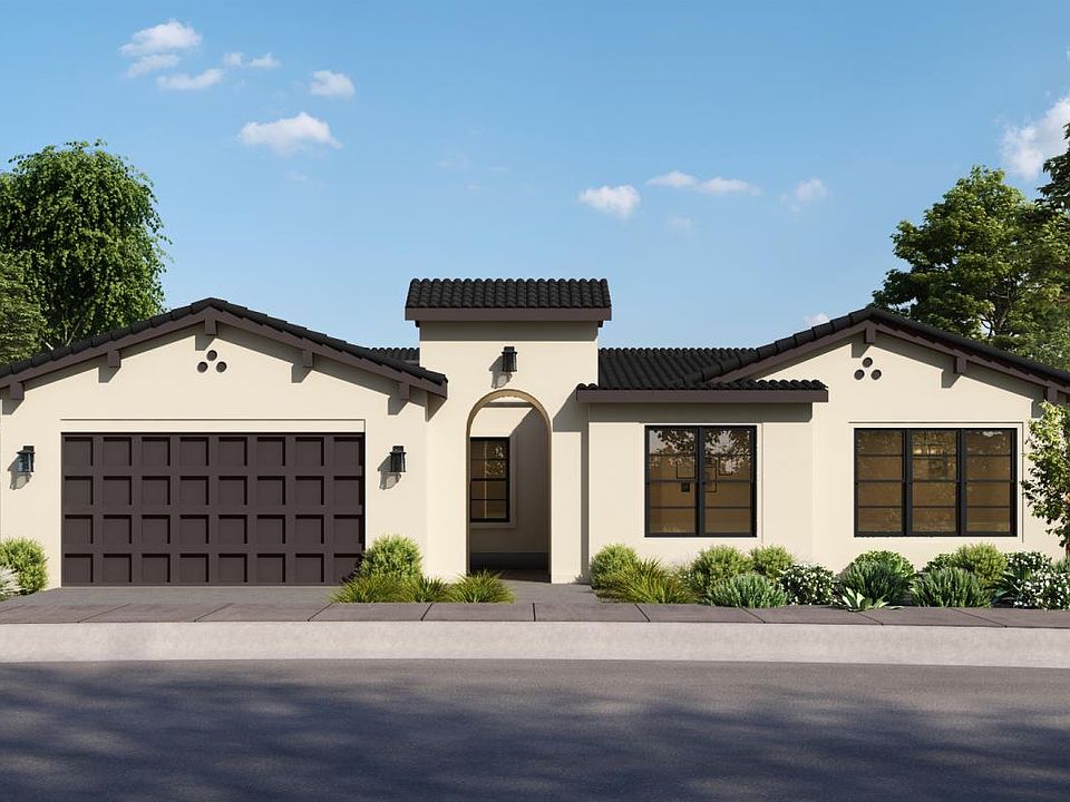 1st image of 440 Maria Dr