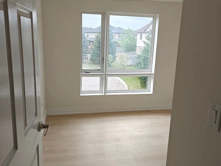 60 Lynnmore St #208 — Photo 9