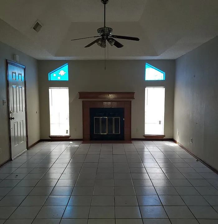 1805 White Tail Dr
