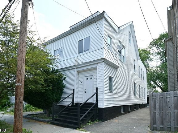 2nd image of 314-316 S 10th St