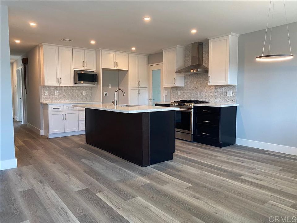 1st image of 4742 Vandever Ave
