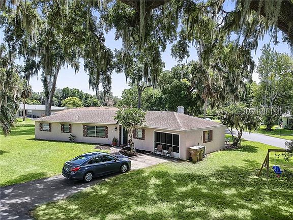4th image of 21 Magnolia Ln