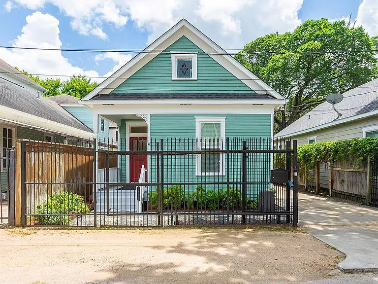 3909 Barnes St — Photo 22