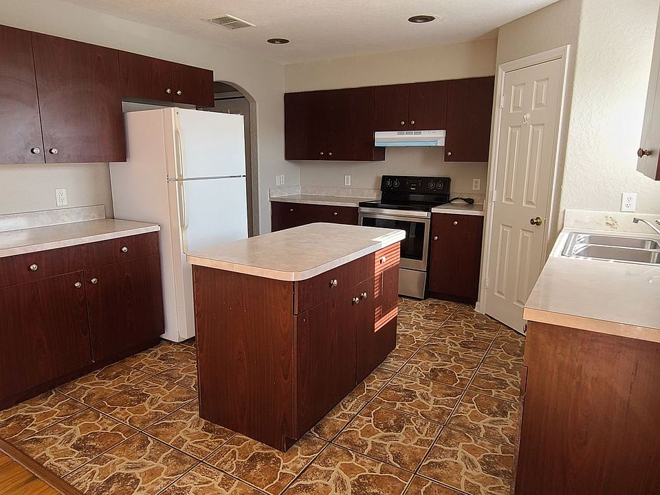 1st image of 23 Flatfish Dr #0