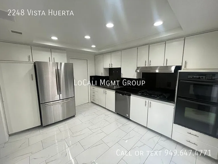 2248 Vista Huerta — Photo 4