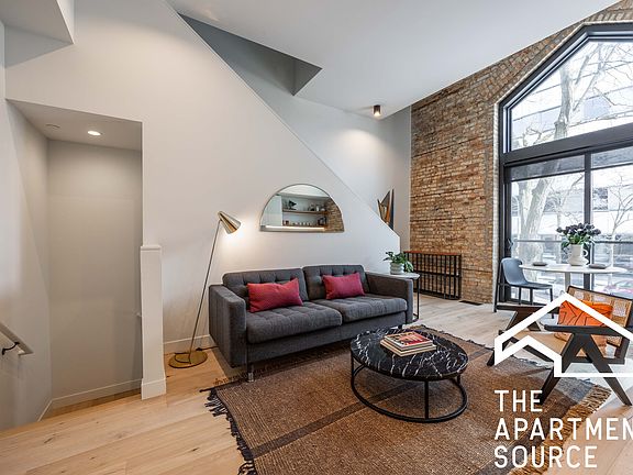 5th image of 1700 Oak Ave #3