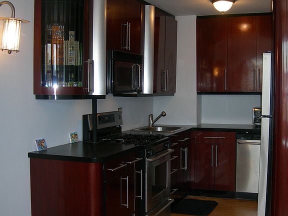 4th image of 301 Cathedral Pkwy #12B