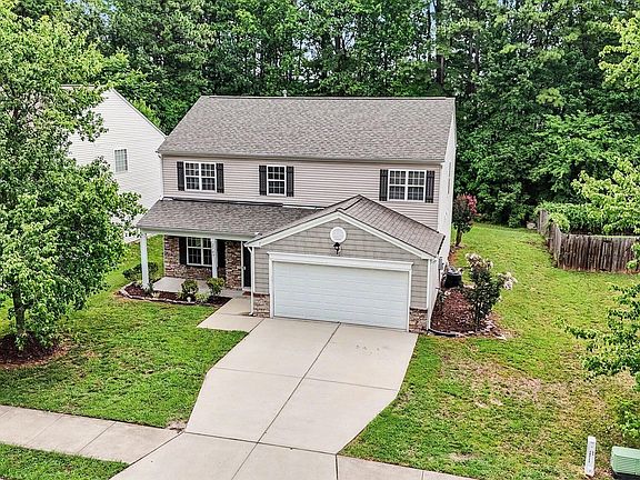 3rd image of 2709 Thoreau Dr