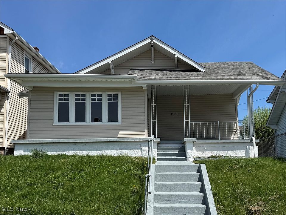 1st image of 1127 Wellesley Ave