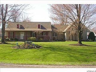 3rd image of 1563 Elmwood Dr