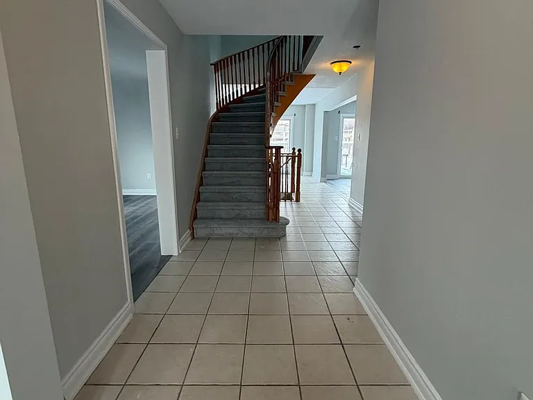 42 Patrick Dr — Photo 16