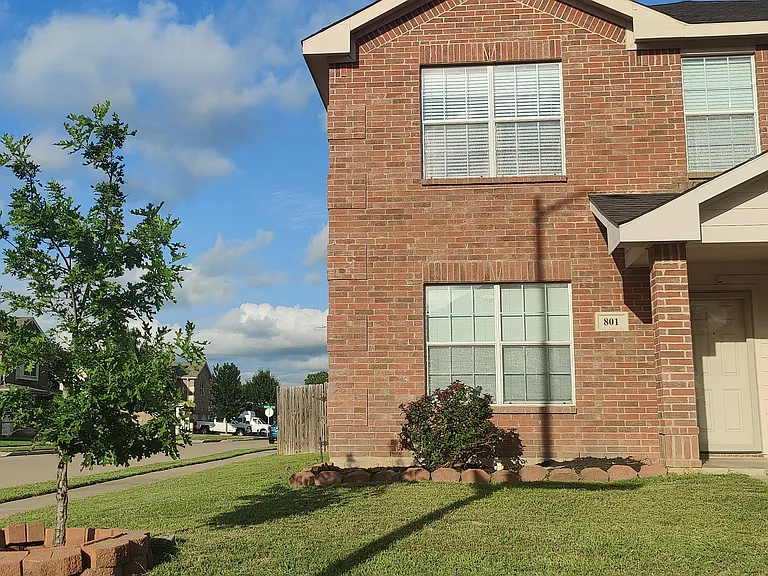 801 Green Heath Ave — Photo 24