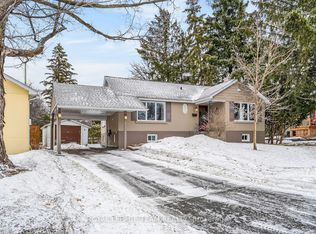 1449 Portal St, Ottawa, ON K1H6B6
