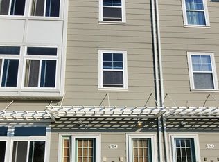 164 Commodore Cir E #1, Far Rockaway, NY 11692