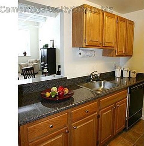 1st image of 194 Franklin St #113