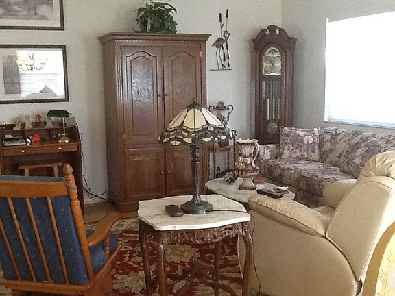 2nd image of 3225 Mansfield St