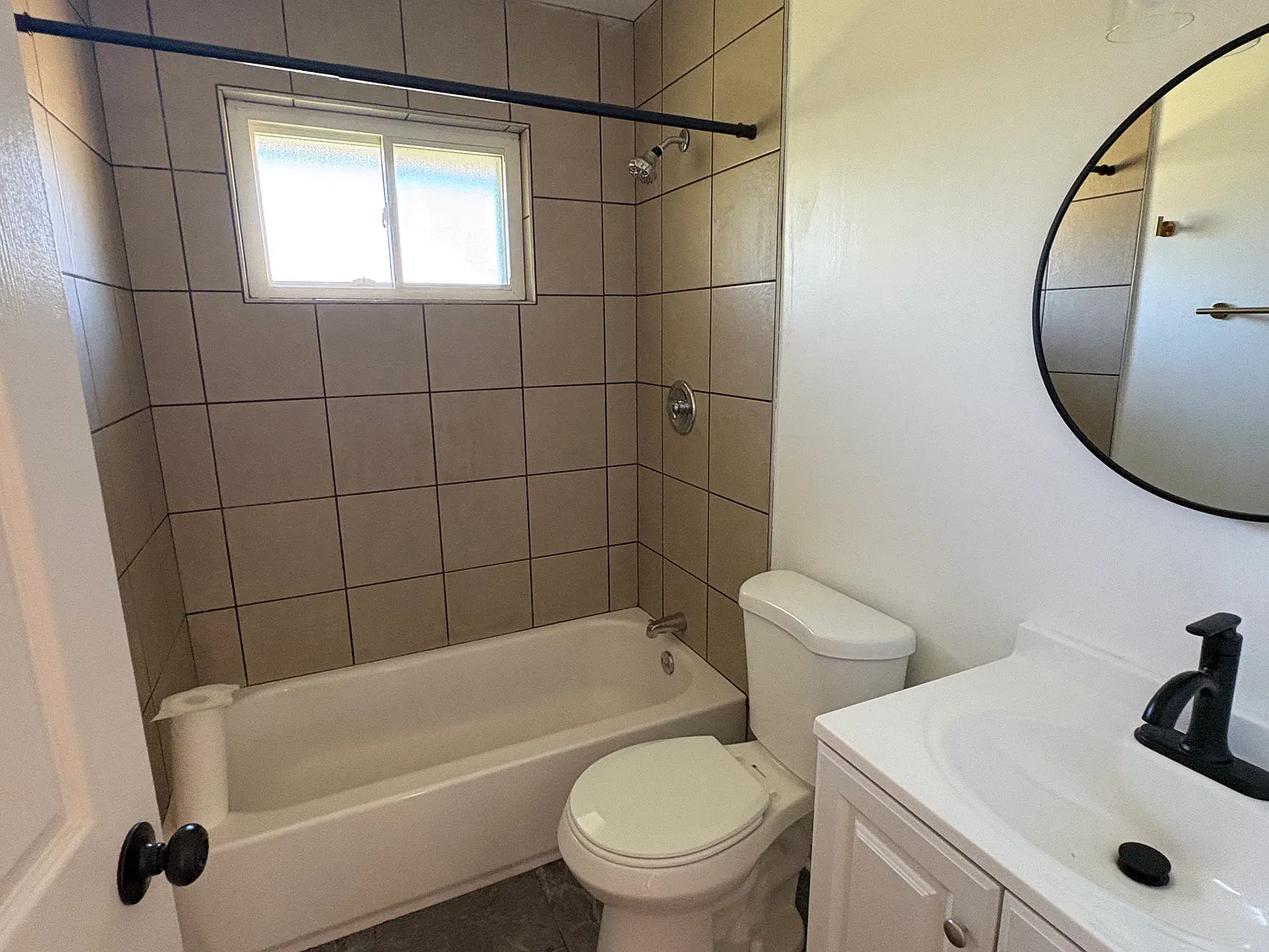 3 bed, 1360 sqft, $1,695 — Photo 4