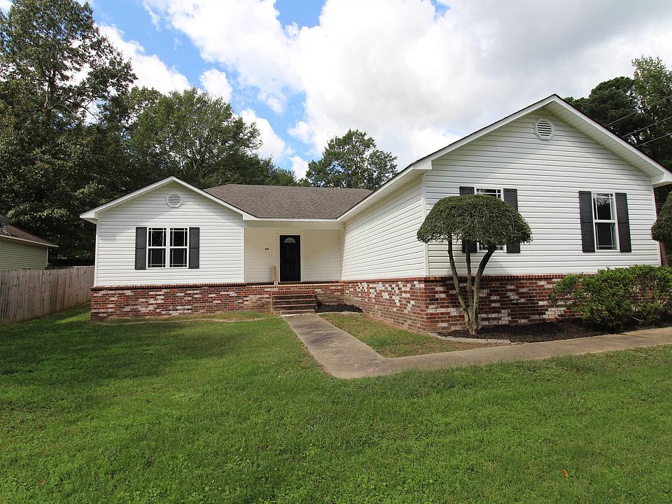 1st image of 407 Doc Irvin Dr