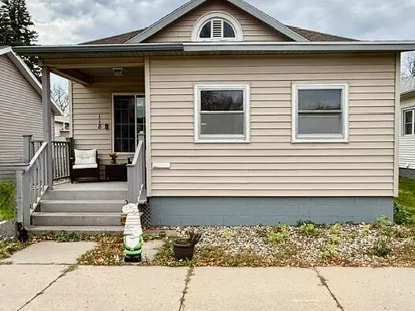118 4th Ave SE, Watertown, SD 57201