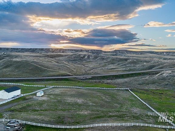 4th image of 101 Twilight Trl