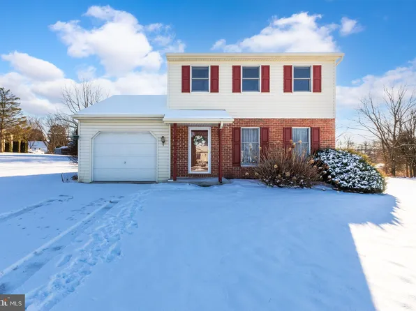 311 Grandview Cir, Honey Brook, PA 19344
