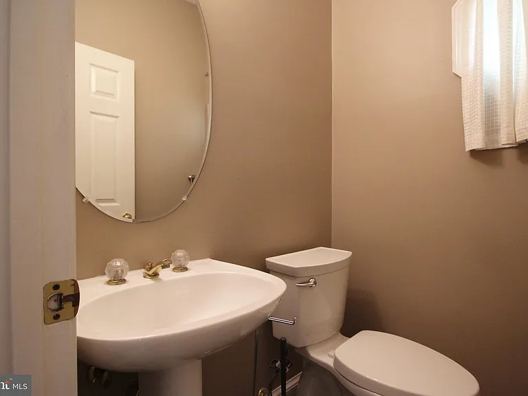 6032 Kelsey Ct — Photo 12