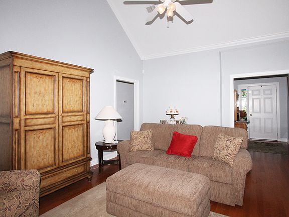 4th image of 1609 Seabrook Ct