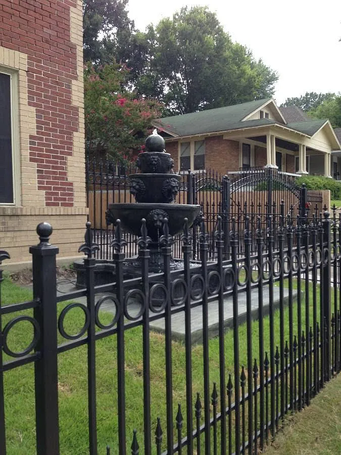 2209 Madison Avenue — Photo 2