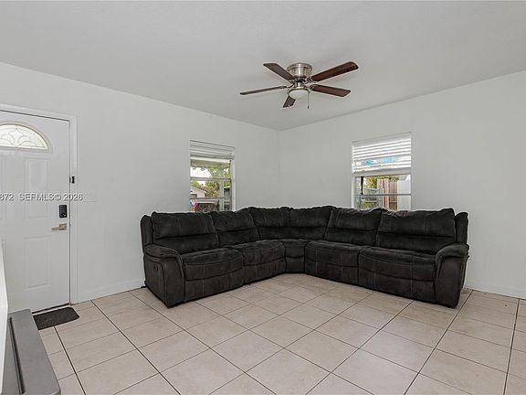 4th image of 681 NE 1st Pl