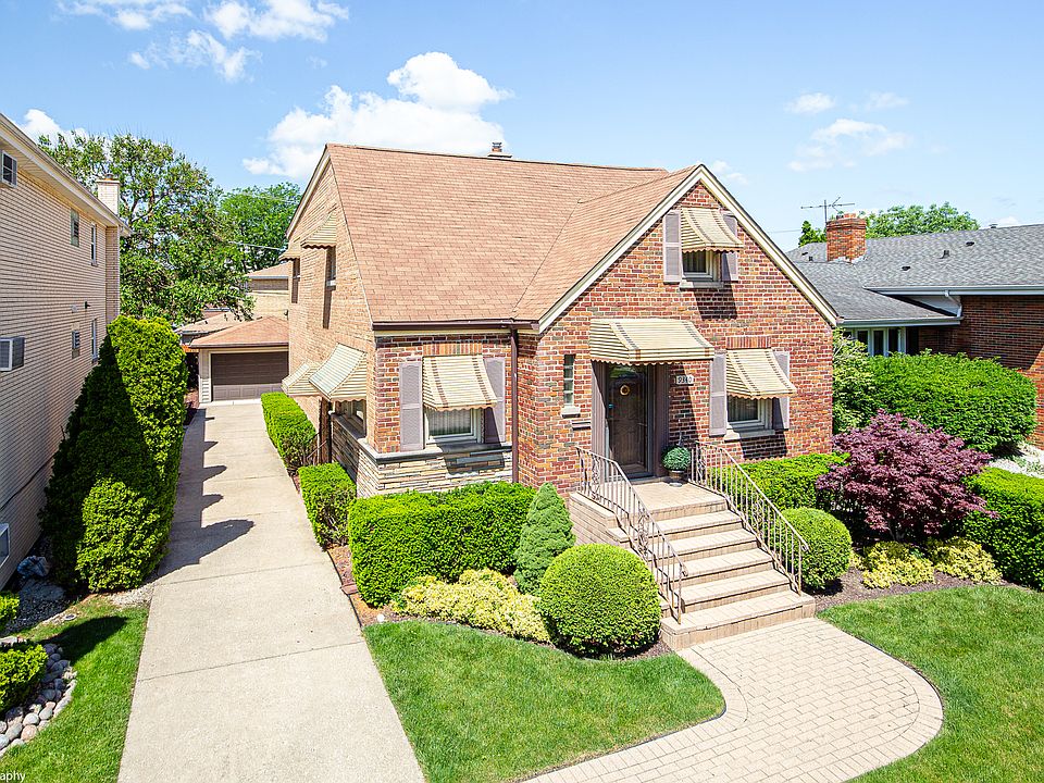 1st image of 9340 S Kolmar Ave
