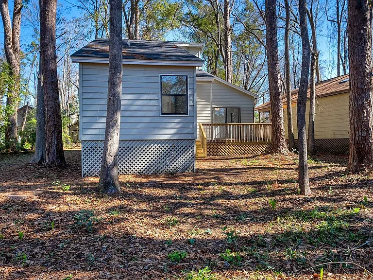 1691 Silverwood Dr — Photo 24