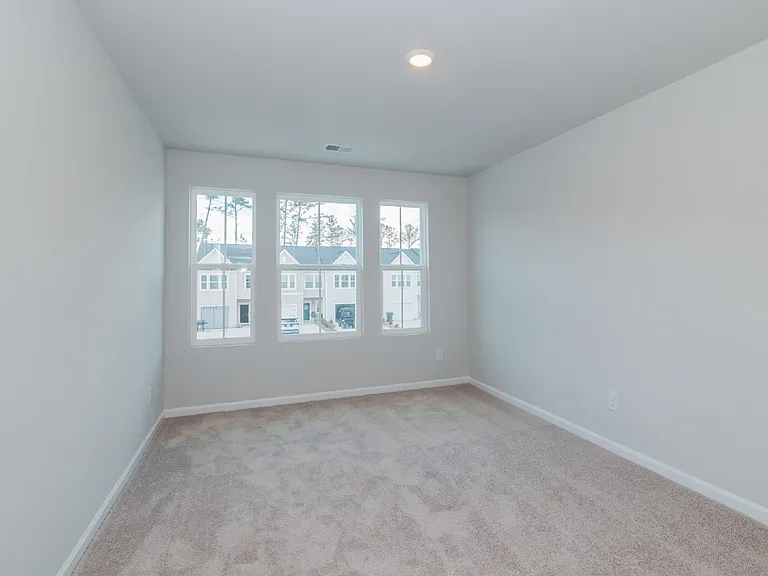 402 Tiliwa St — Photo 25