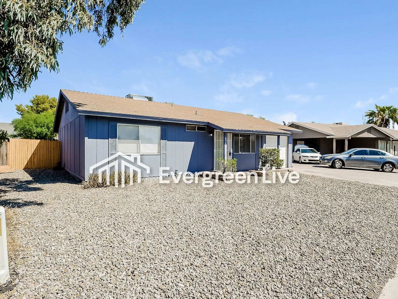 3 bed, 2.0 bath, 1156 sqft, $1,695 — Photo 2