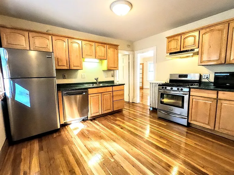11 Roseway St #2 — Photo 14